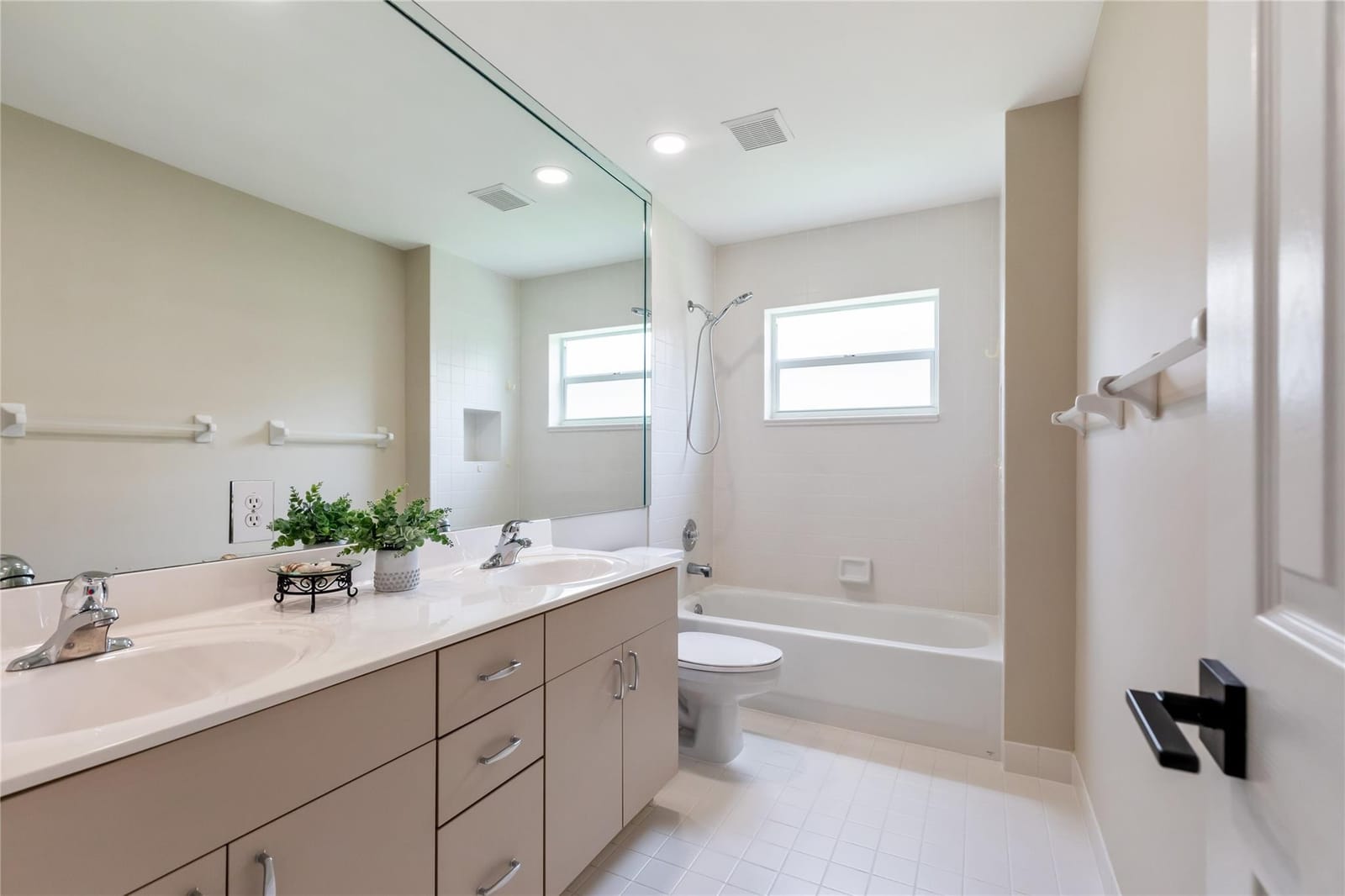 4940 Kensington Circle, Coral Springs, FL 33076 photo 27