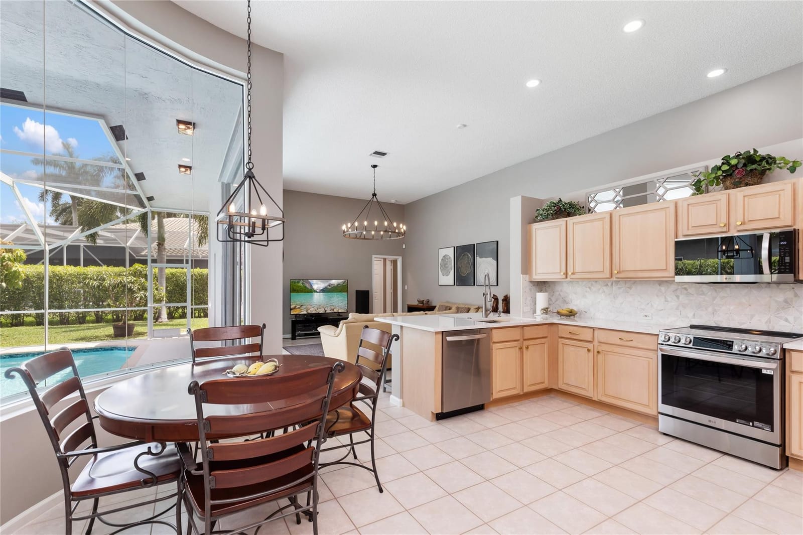 4940 Kensington Circle — photo 10
