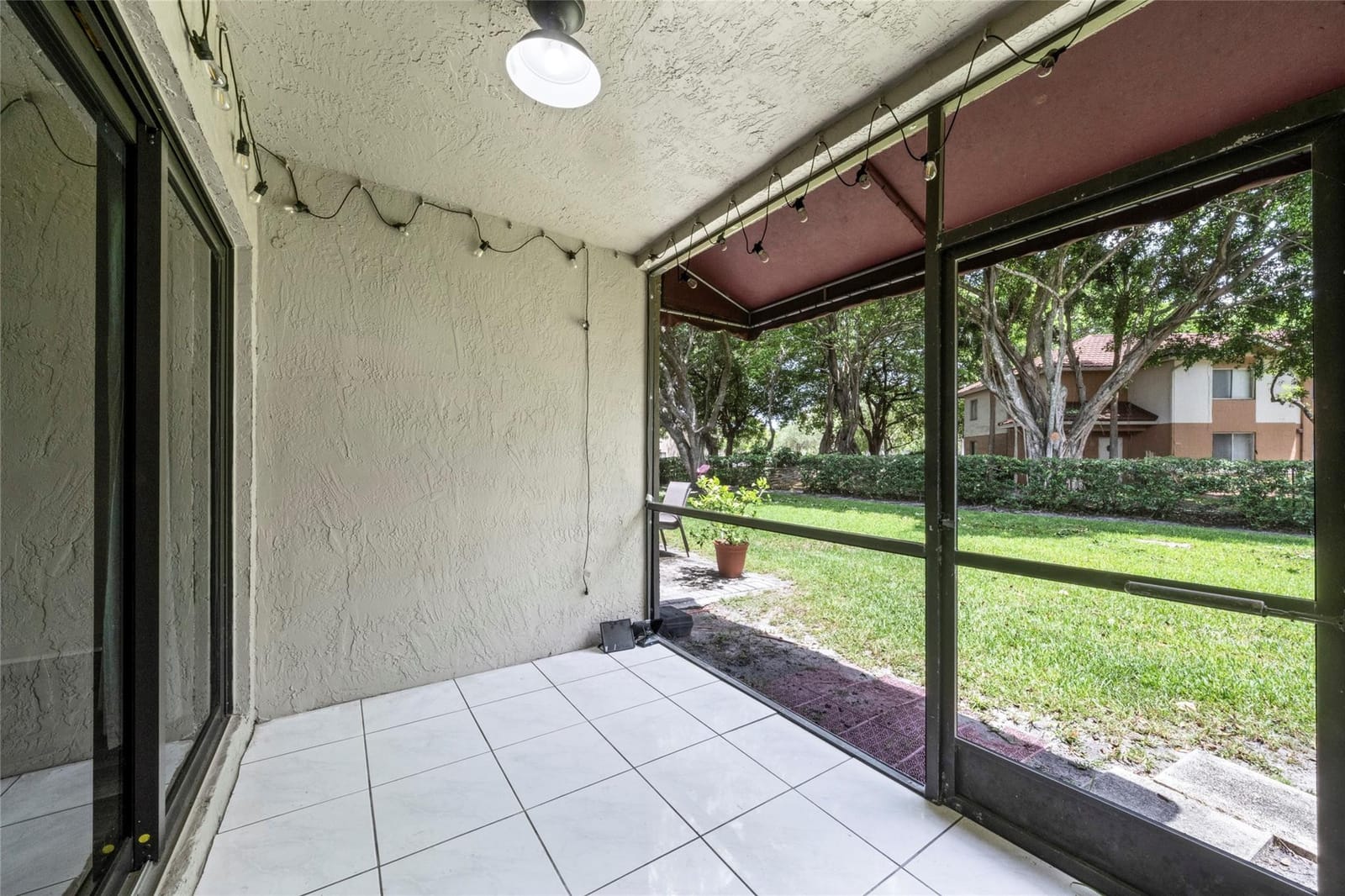 9139 Vineyard Lake Drive, Plantation, FL 33324 photo 23