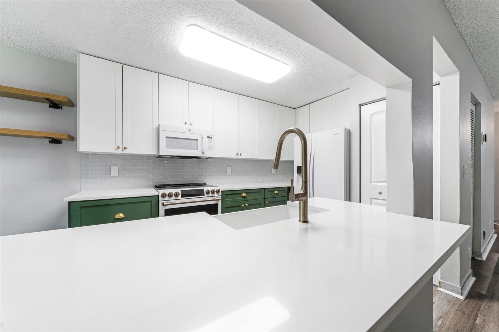 9139 Vineyard Lake Drive — photo 10