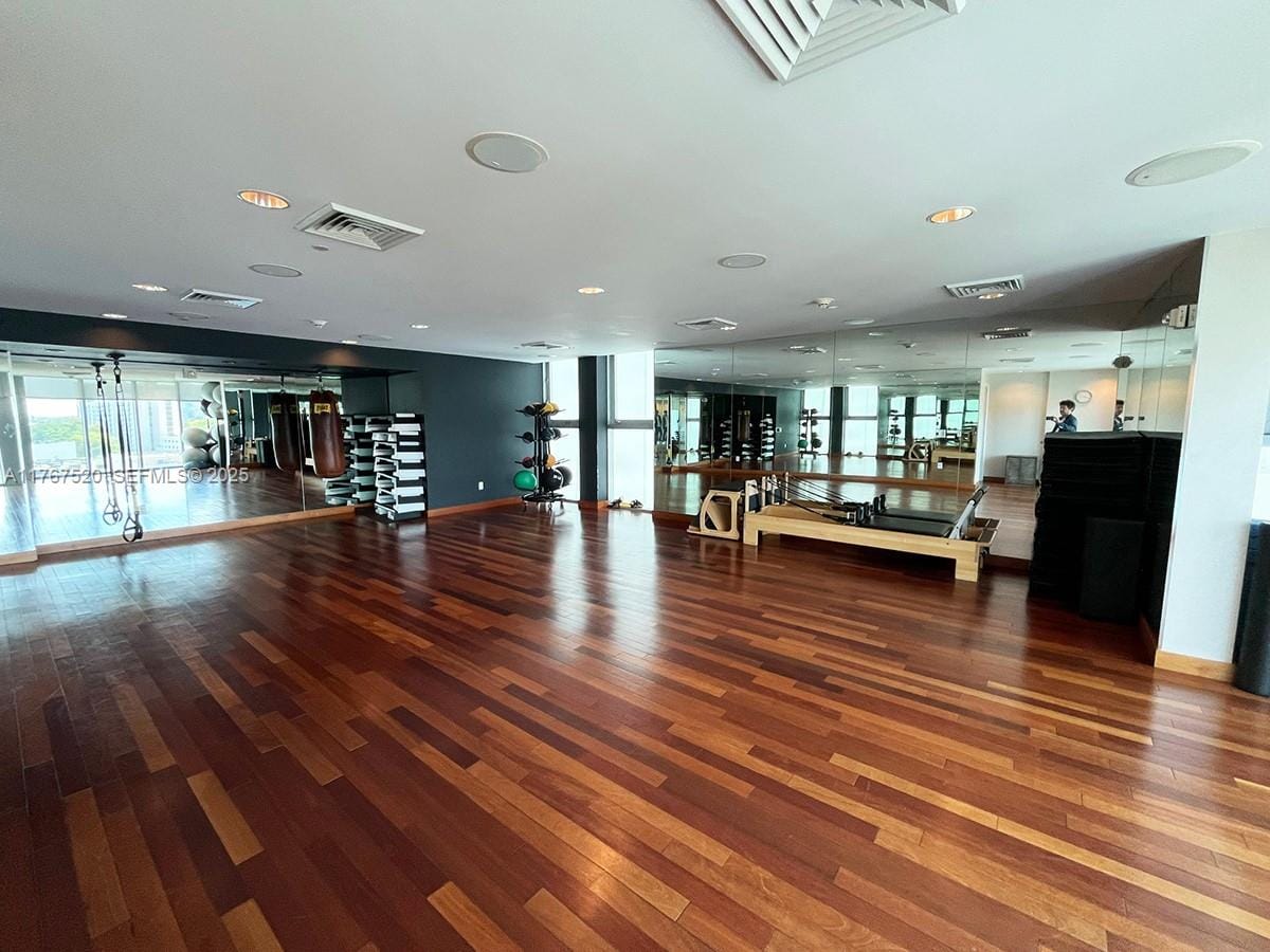 17001 E Collins Avenue 1404, Sunny Isles Beach, FL 33160 photo 13
