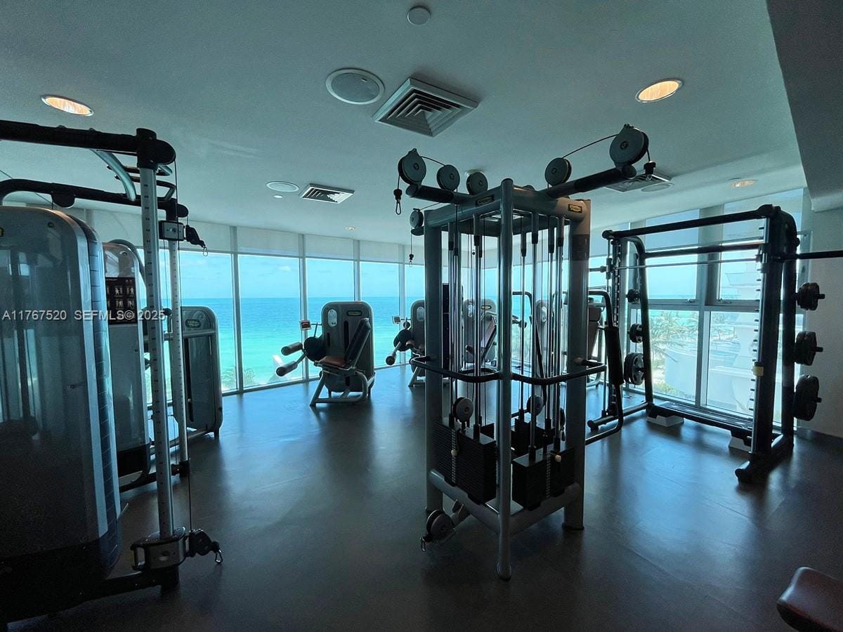 17001 E Collins Avenue 1404, Sunny Isles Beach, FL 33160 photo 14
