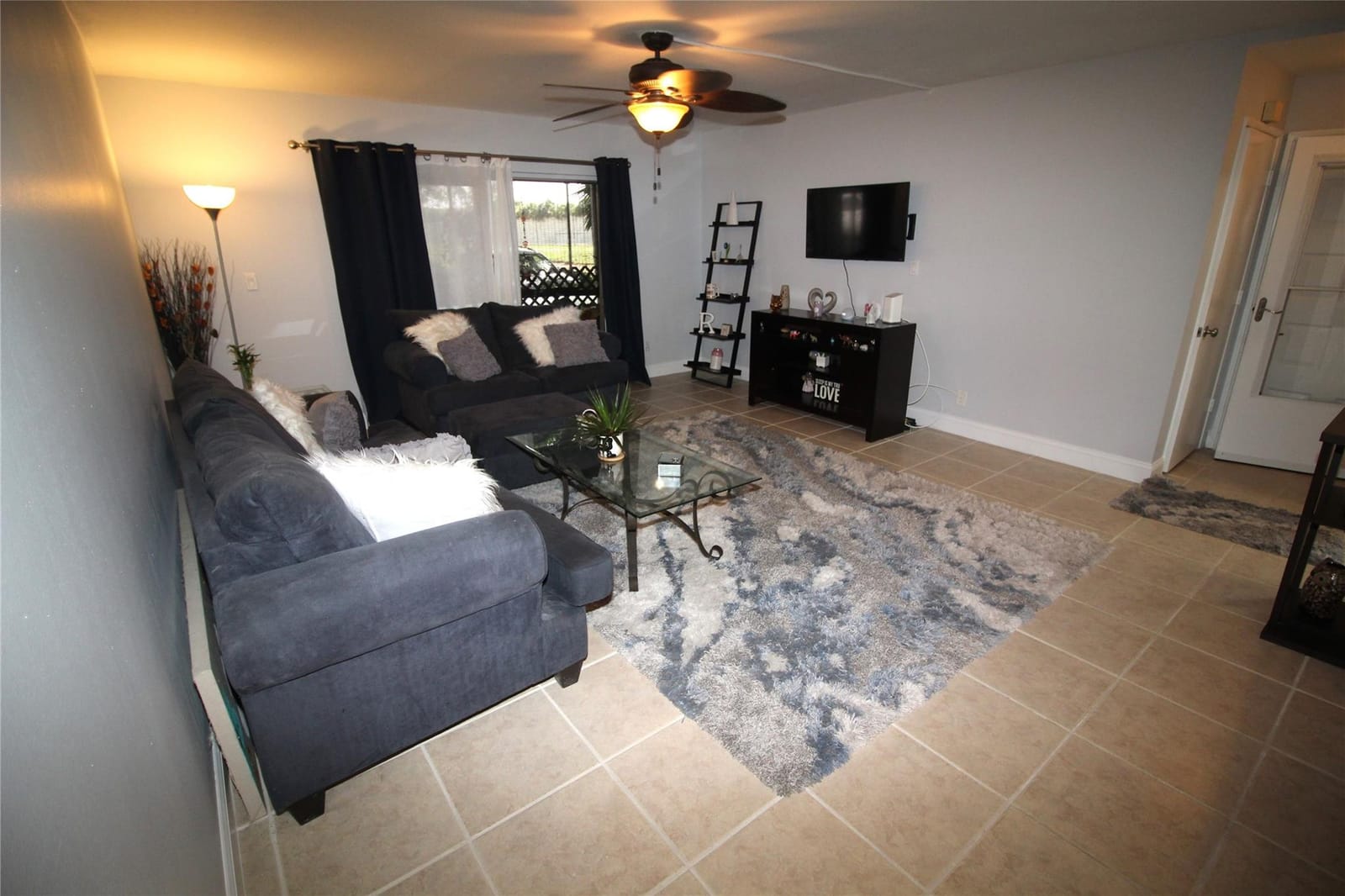 608 Gardens Drive 102, Pompano Beach, FL 33069 photo 5