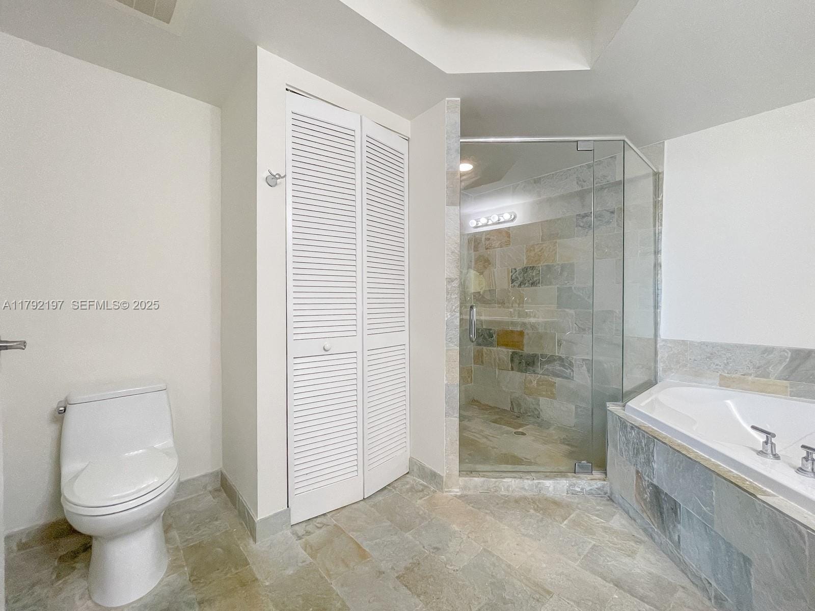 2641 N Flamingo Road 405N, Sunrise, FL 33323 photo 17