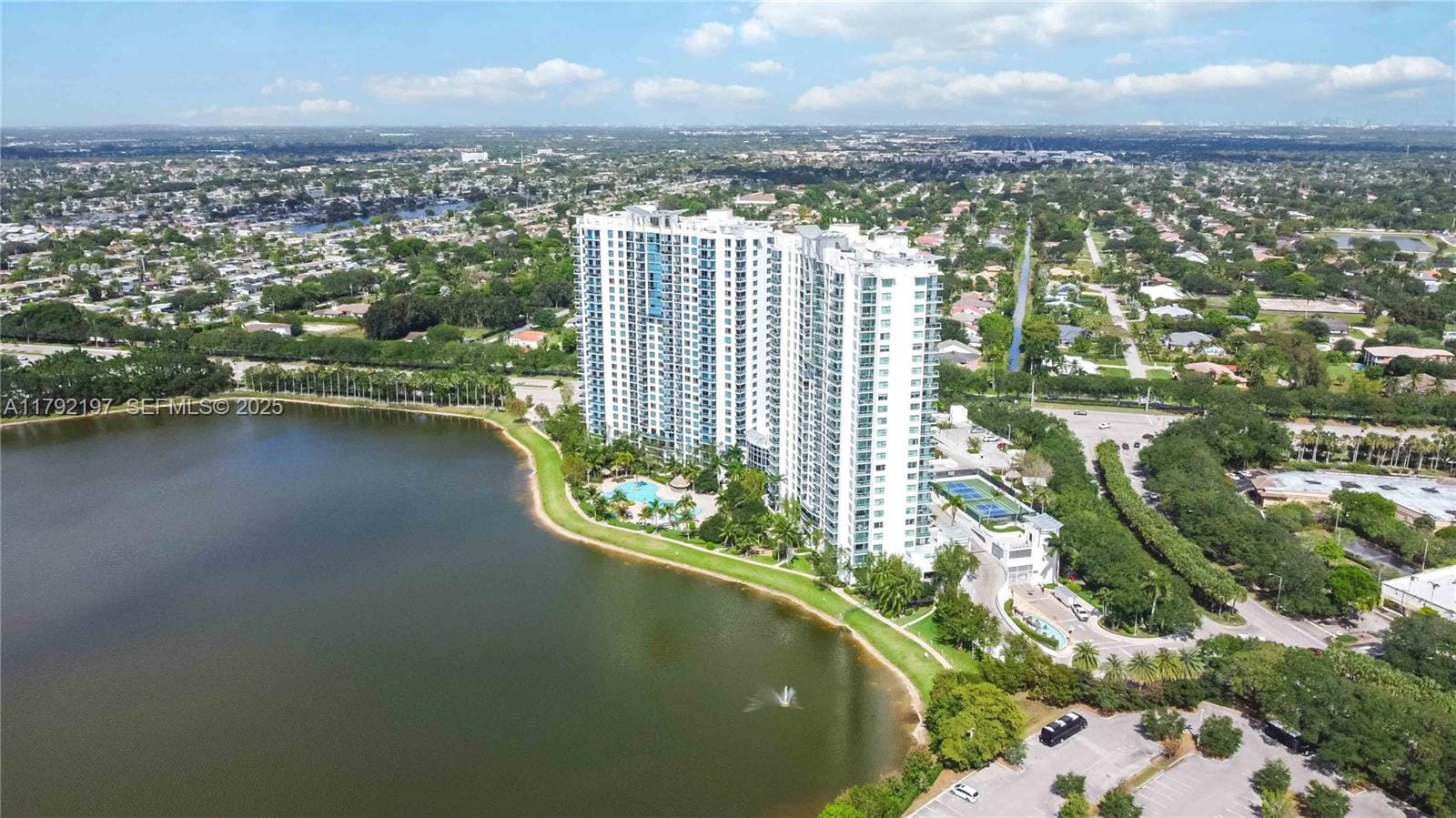 2641 N Flamingo Road 405N, Sunrise, FL 33323