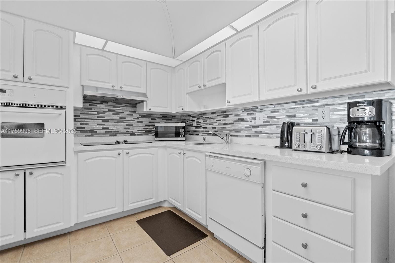 19370 Collins Avenue 614 — photo 10