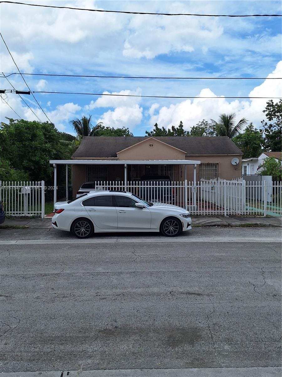 1439 NW 26th Street, Miami, FL 33142