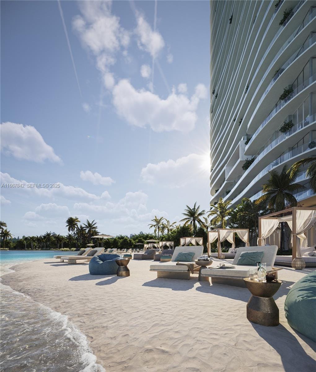 2411 Laguna Circle 2601, North Miami, FL 33181 photo 2