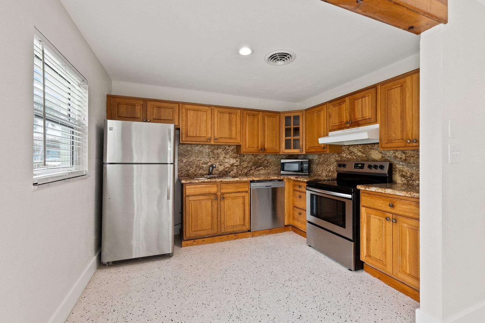1154 Bayshore Drive — photo 10