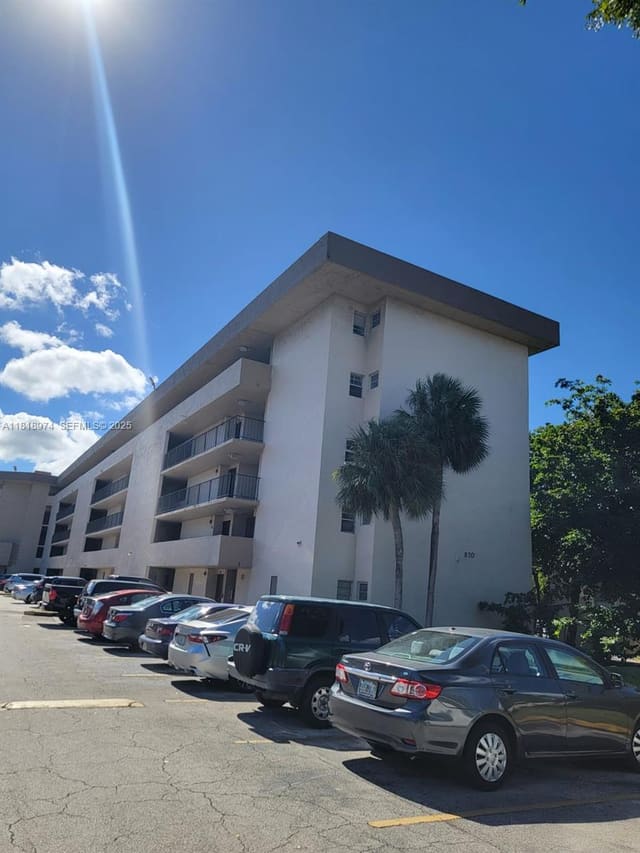 870 NW 87th Avenue 310, sold in Pinebark Condo No 1, Miami, FL