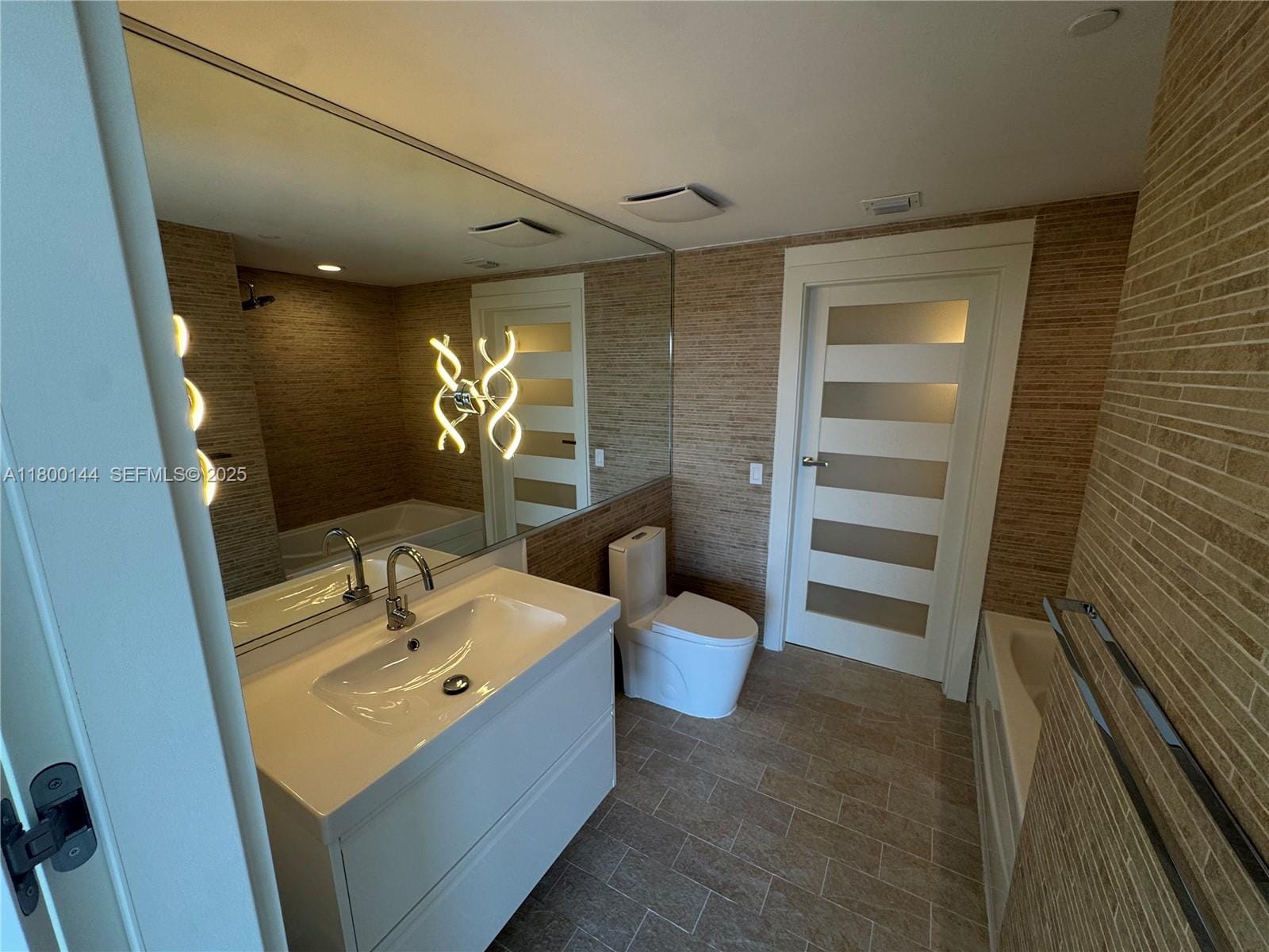 50 Biscayne Boulevard 504, Miami, FL 33132 photo 18