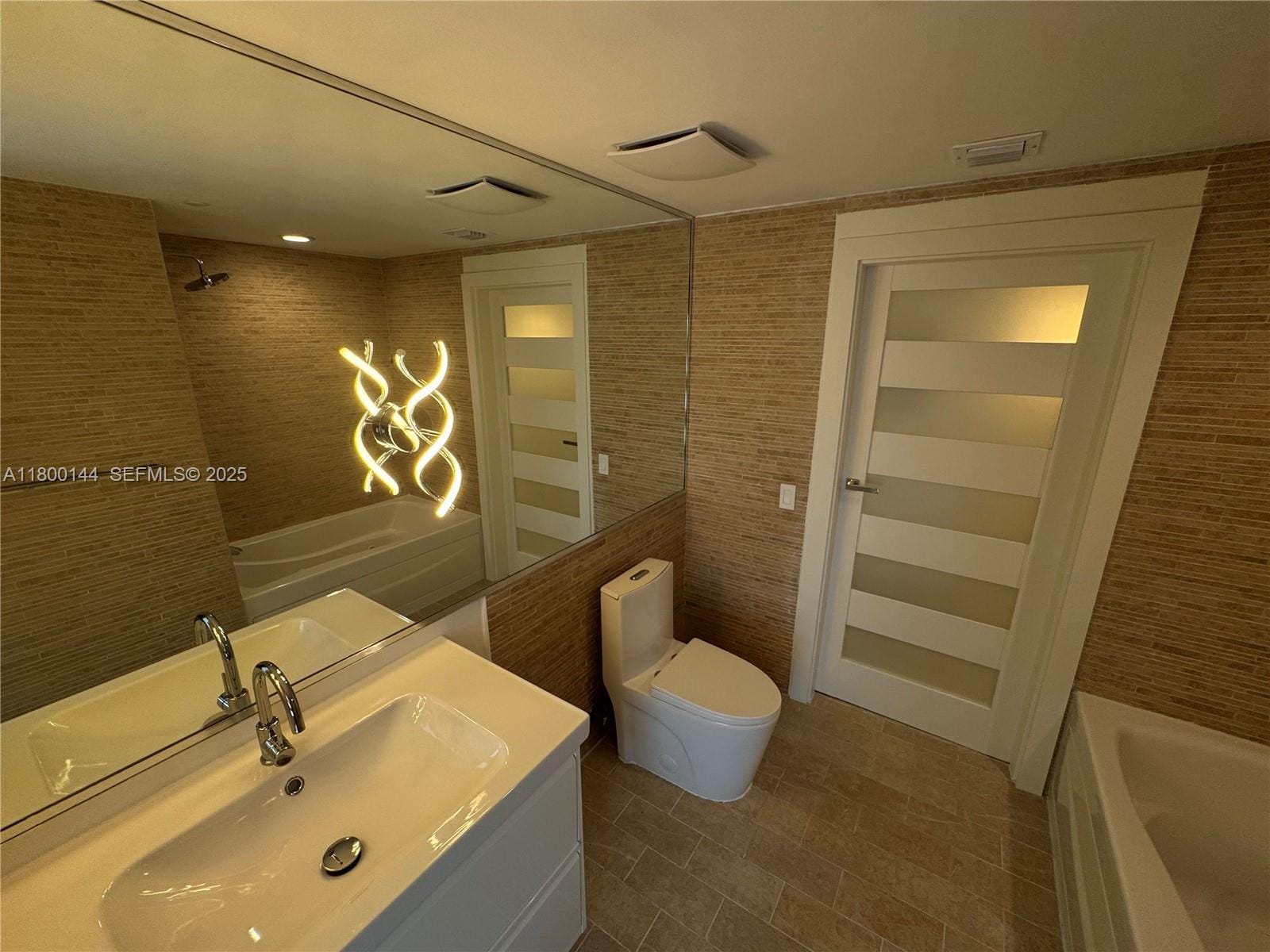 50 Biscayne Boulevard 504, Miami, FL 33132 photo 21