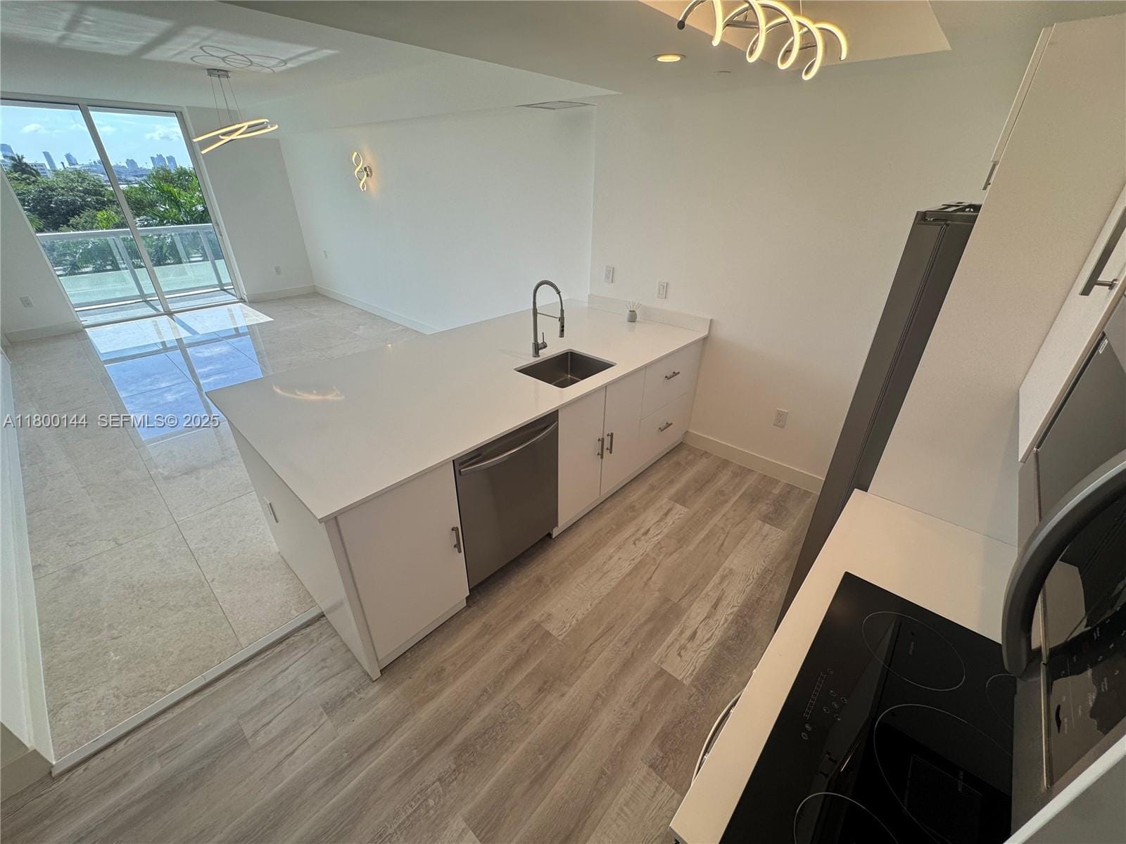 50 Biscayne Boulevard 504, Miami, FL 33132 photo 5