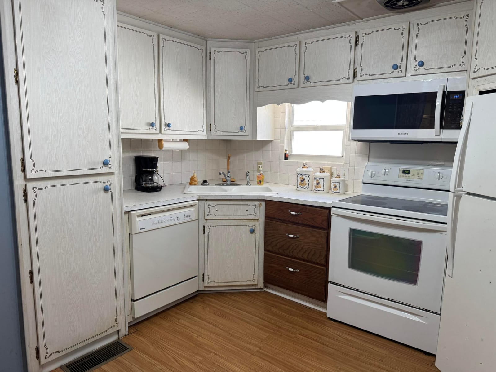 204 Palm Drive I, Briny Breezes, FL 33435 photo 12
