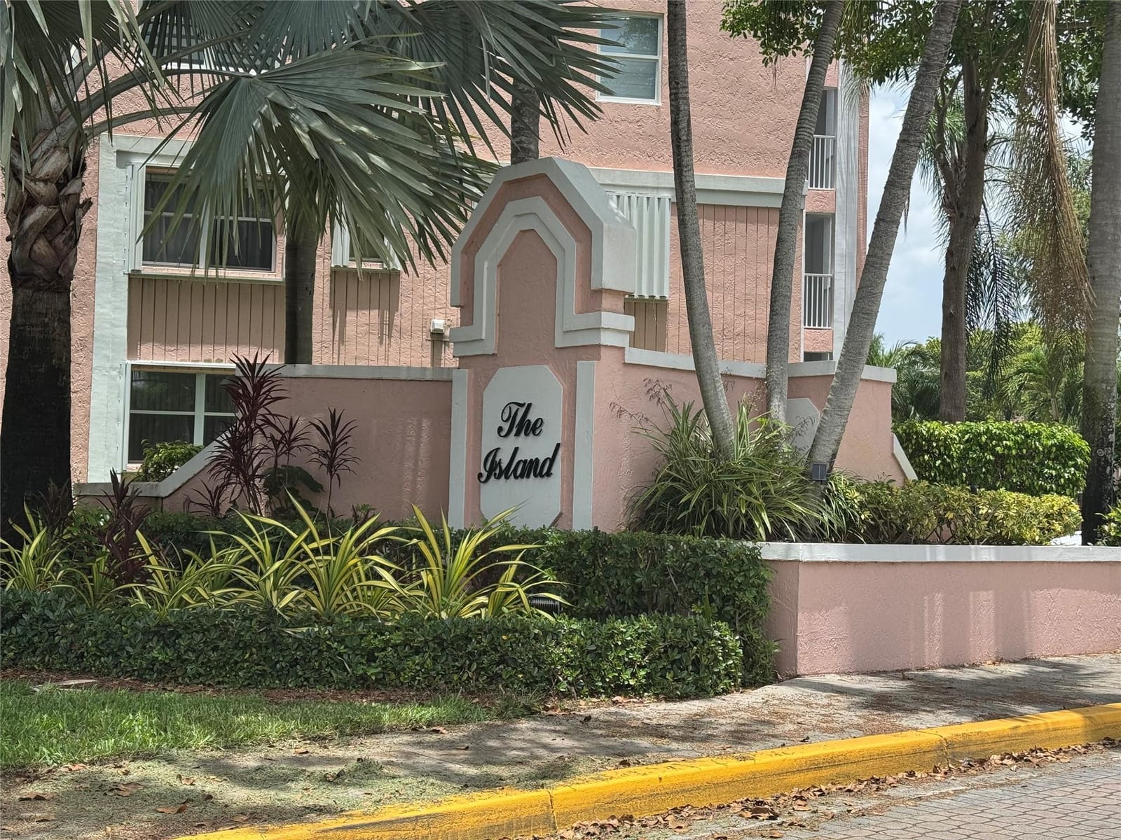 2551 NW 103rd Avenue 202, Sunrise, FL 33322