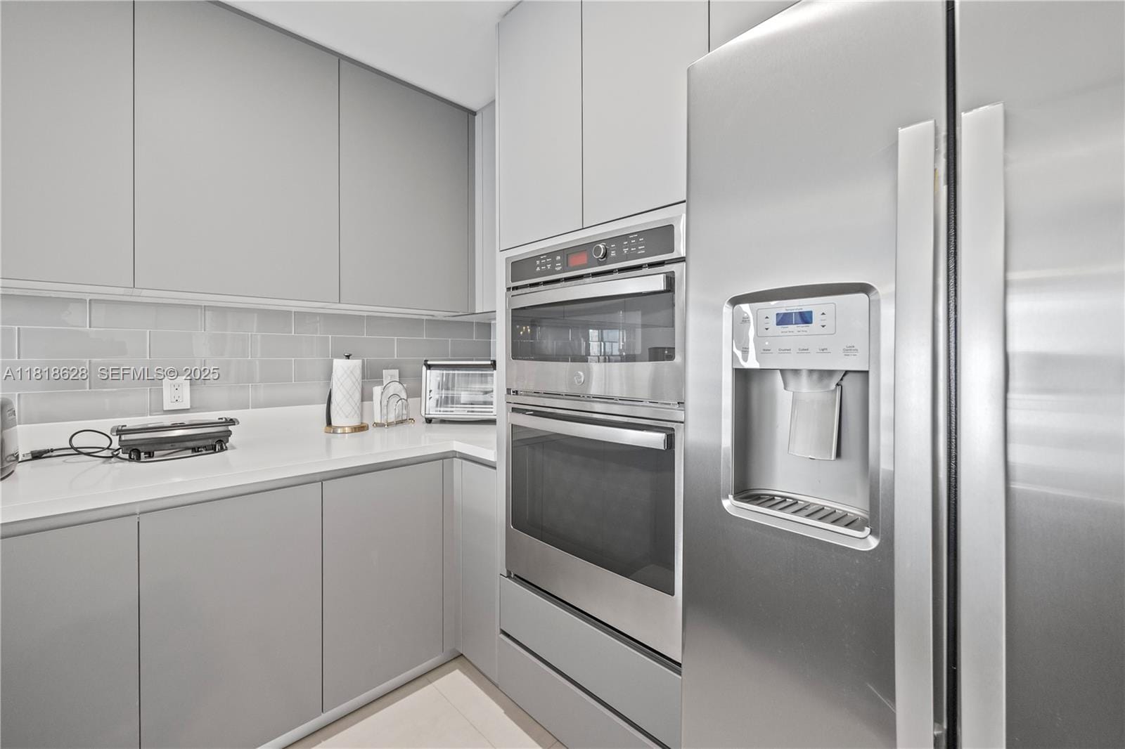801 Brickell Key Boulevard 2203, Miami, FL 33131 photo 22