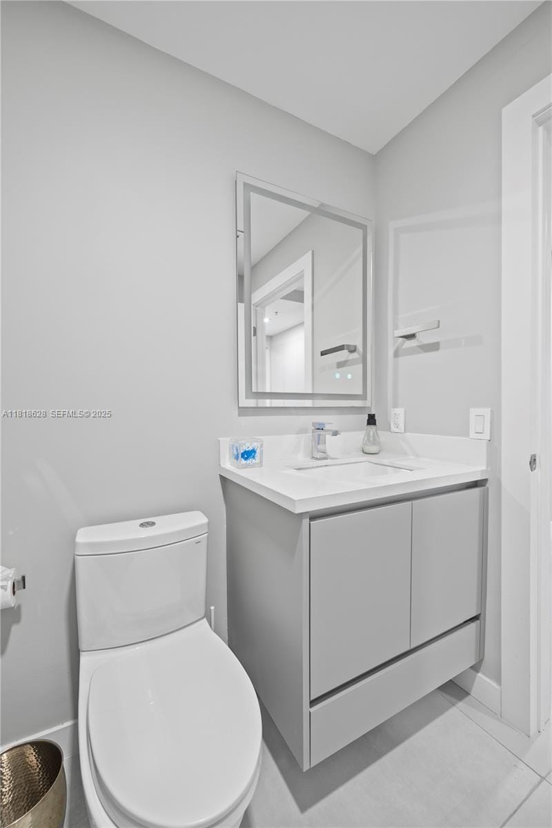 801 Brickell Key Boulevard 2203, Miami, FL 33131 photo 25