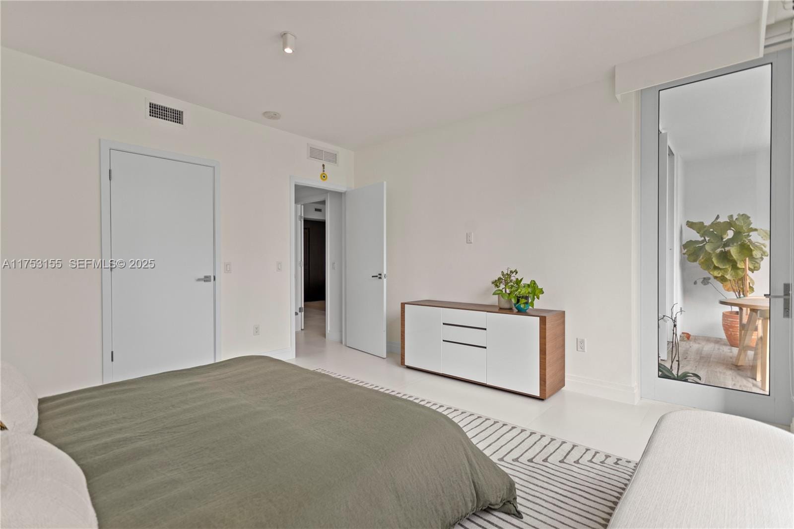 1080 Brickell Avenue 1802, Miami, FL 33131 photo 21