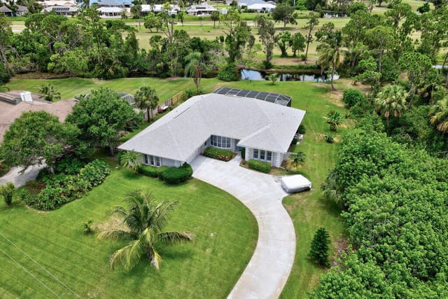 4404 Redwood Drive, sold in Holiday Pines Subdivision Phase Iii, Fort Pierce, FL