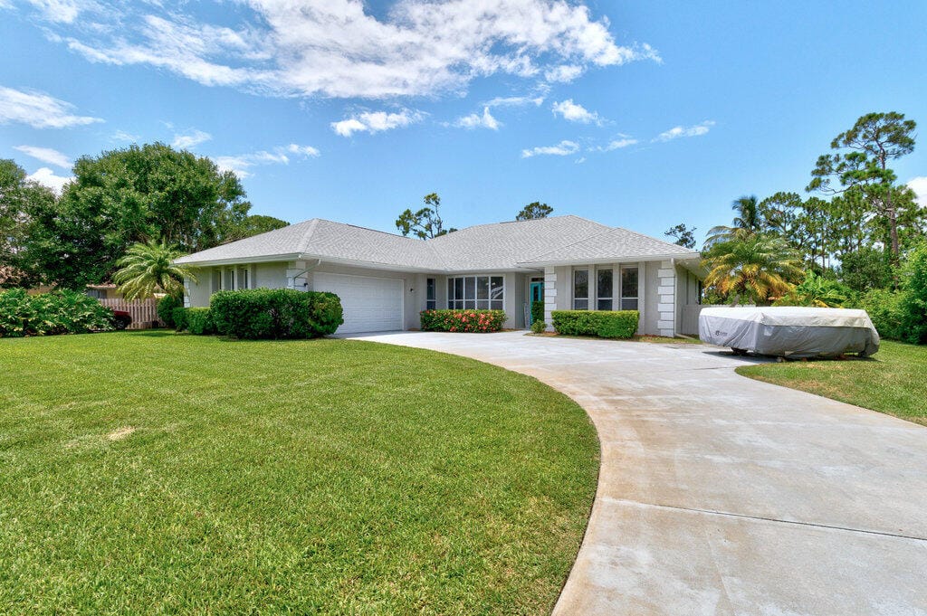 4404 Redwood Drive, Fort Pierce, FL 34951 photo 2