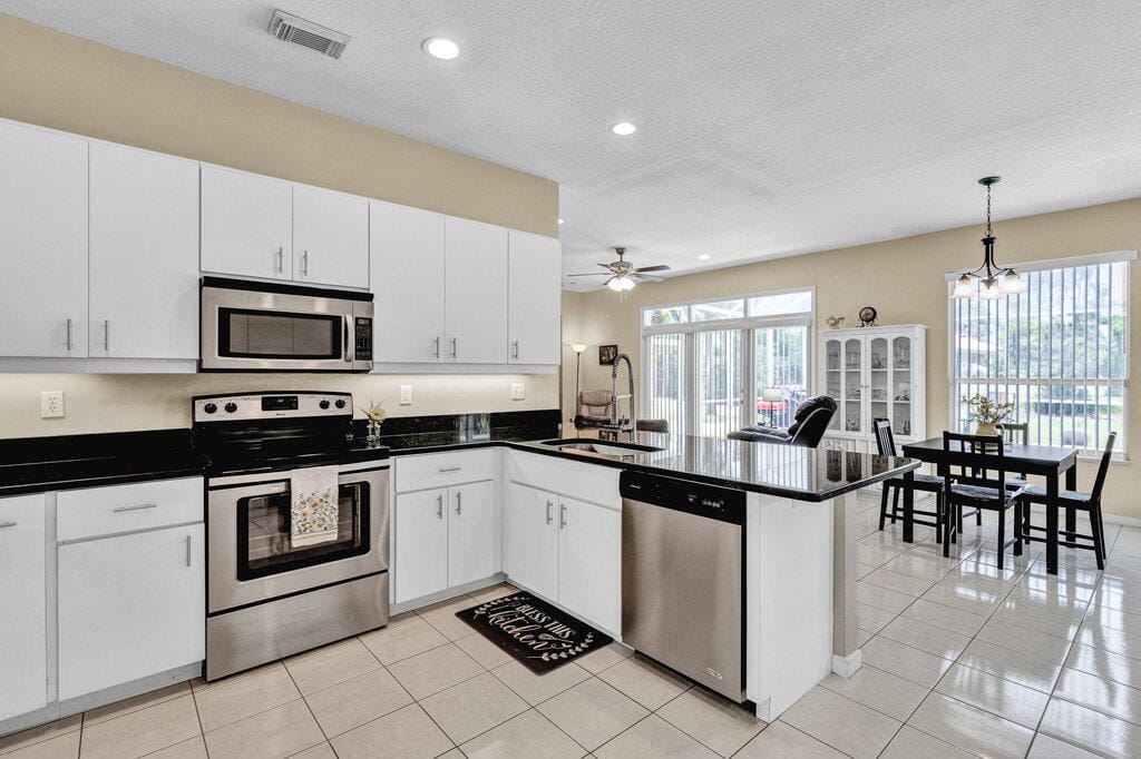 4404 Redwood Drive, Fort Pierce, FL 34951 photo 13
