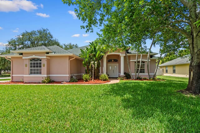 1611 SE Simmons Street, sold in Sandhill Crossing, Port St Lucie, FL