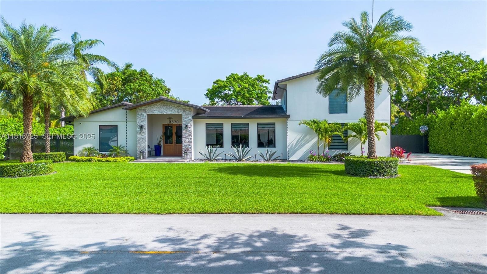 7570 SW 60th Street, Miami, FL 33143