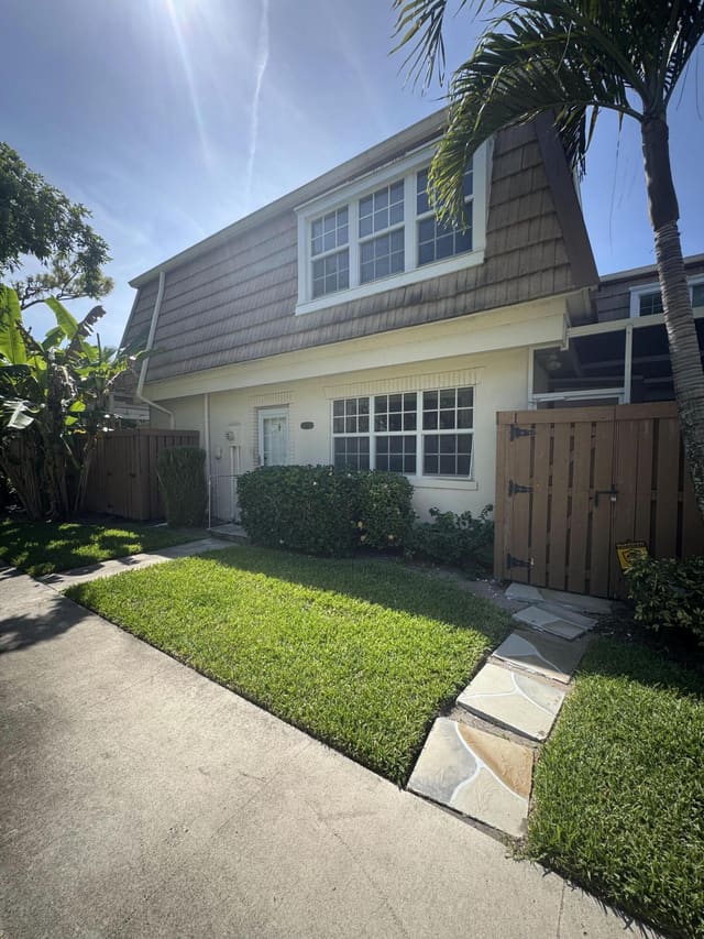 4348 Hazel Avenue B, Palm Beach Gardens, FL 33410