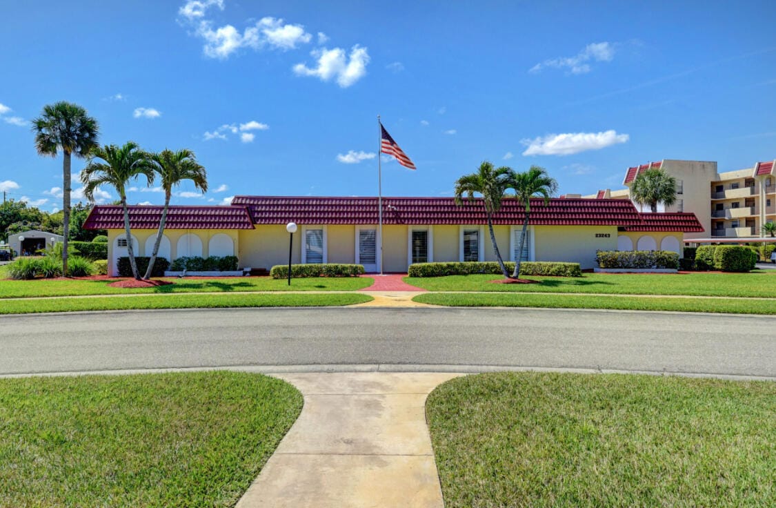 23249 Barwood Lane 402, Boca Raton, FL 33428 photo 14