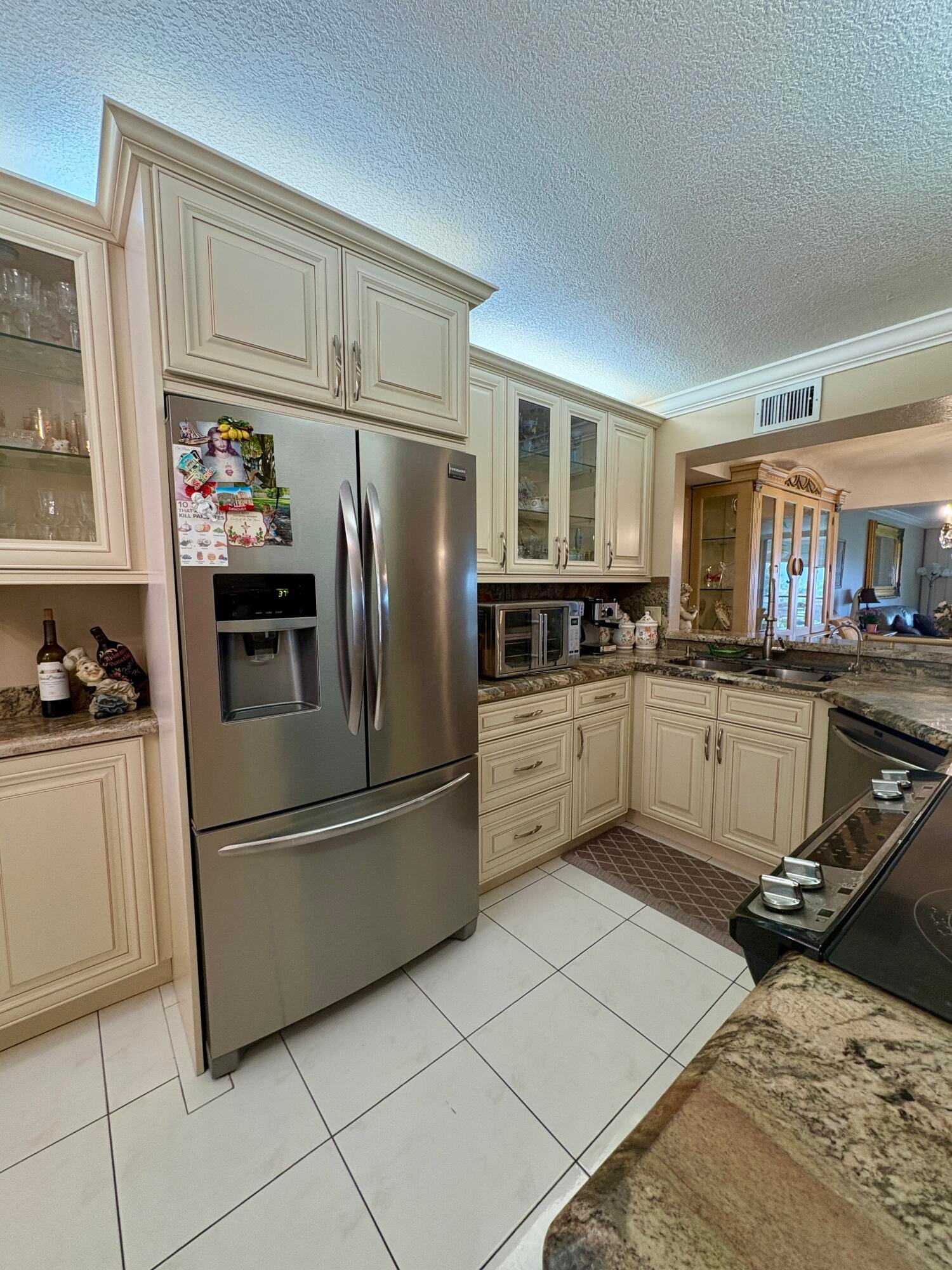 23249 Barwood Lane 402 — photo 4