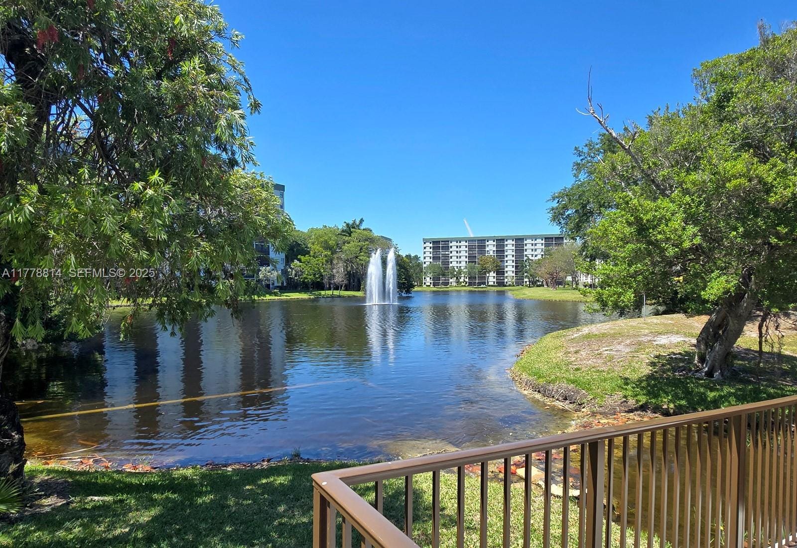 2313 S Cypress Bend Drive 123A, Pompano Beach, FL 33069 photo 6