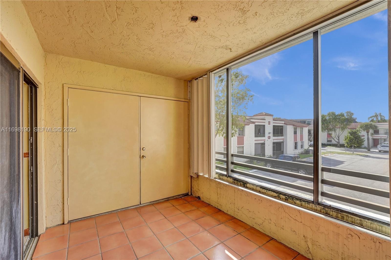 1104 N Hiatus Road 1104, Pembroke Pines, FL 33026 photo 13