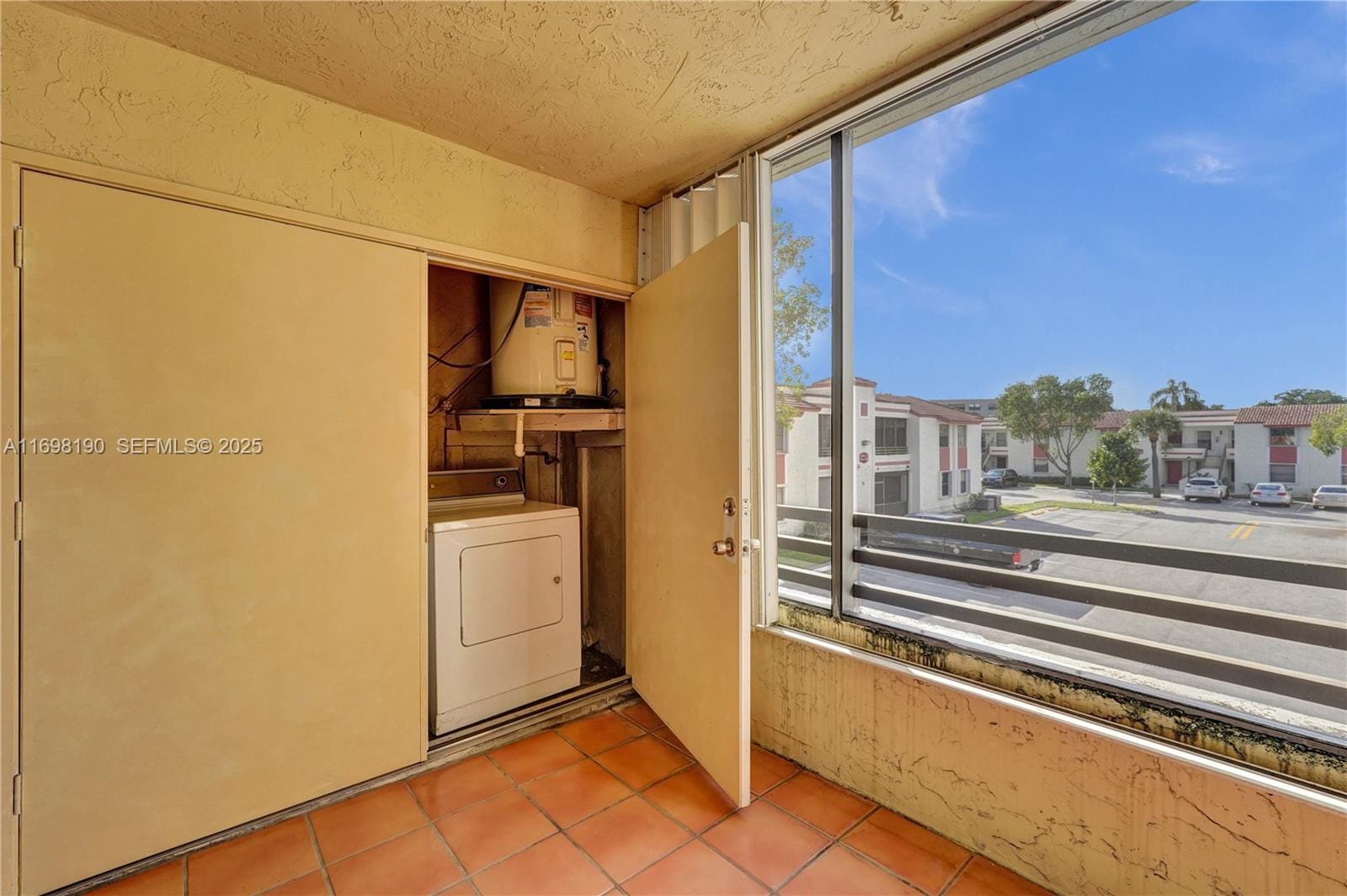 1104 N Hiatus Road 1104, Pembroke Pines, FL 33026 photo 14