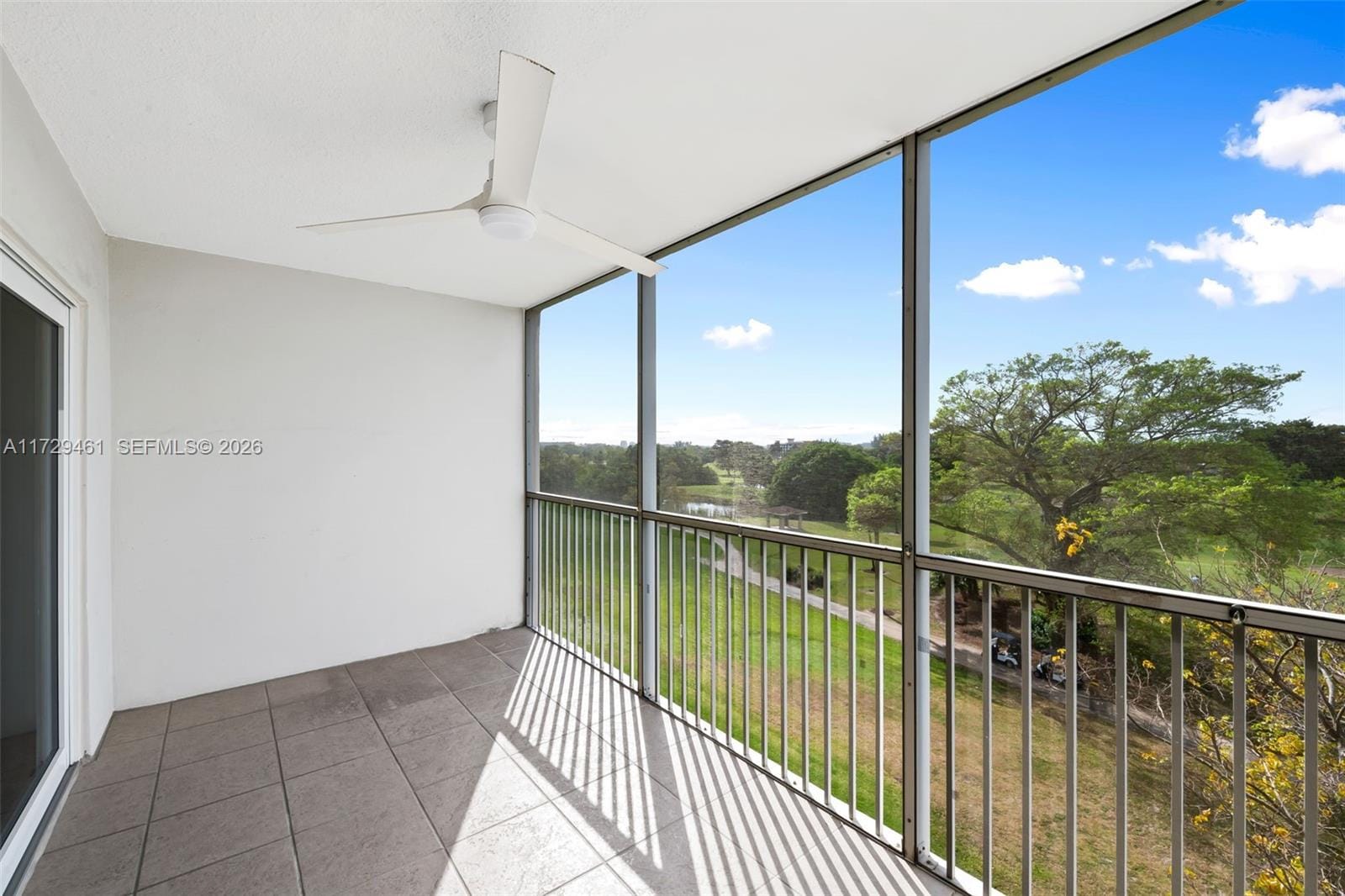 3050 N Palm Aire Drive 501 — photo 12