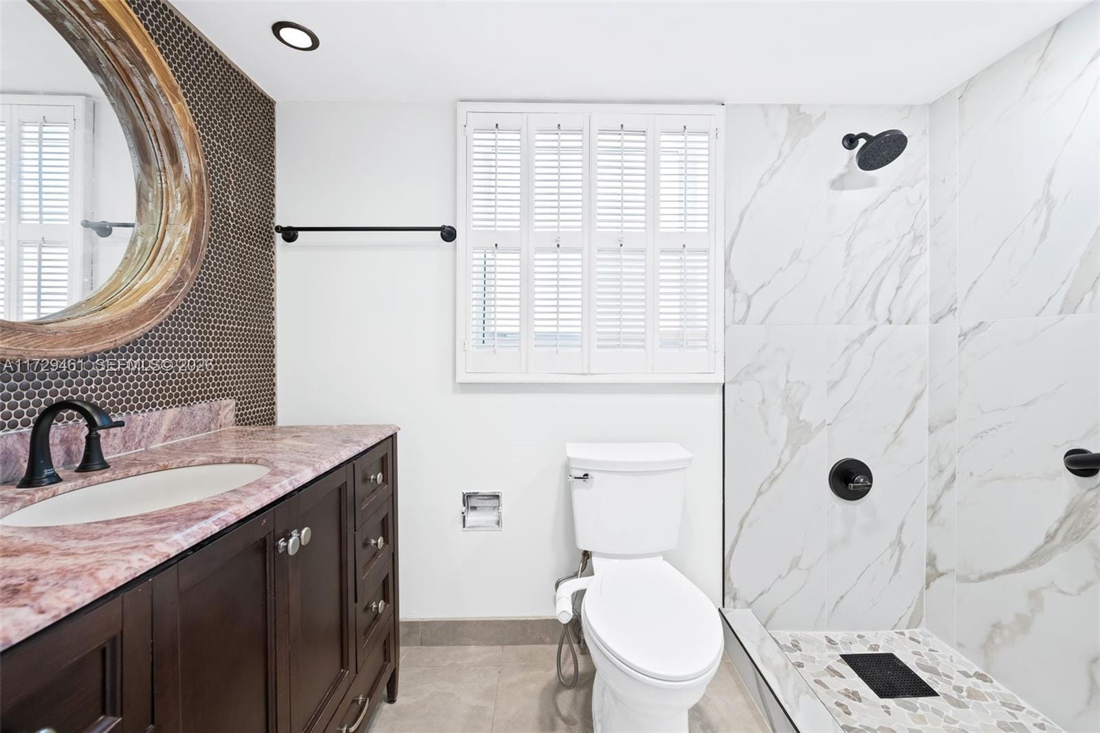 3050 N Palm Aire Drive 501 — photo 3