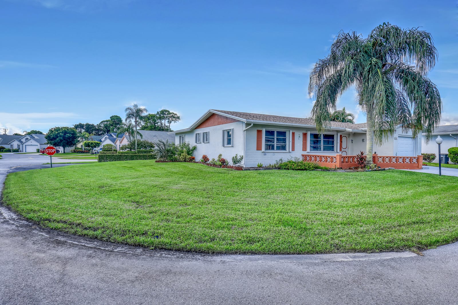 5126 Michael Drive Drive, West Palm Beach, FL 33417 photo 2