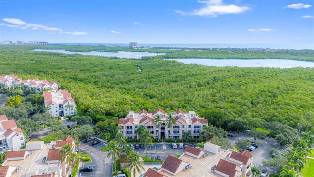 2721 Ocean Club Boulevard 305, sold in Sheridan Ocean Club Condo, Hollywood, FL