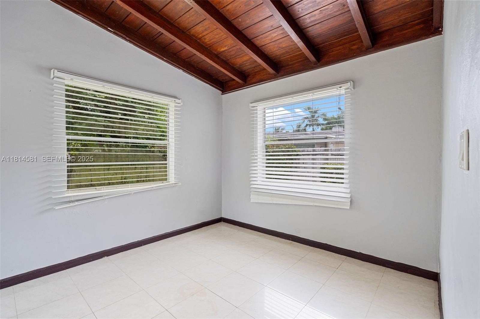 1728 NE 179th Street, North Miami Beach, FL 33162 photo 19