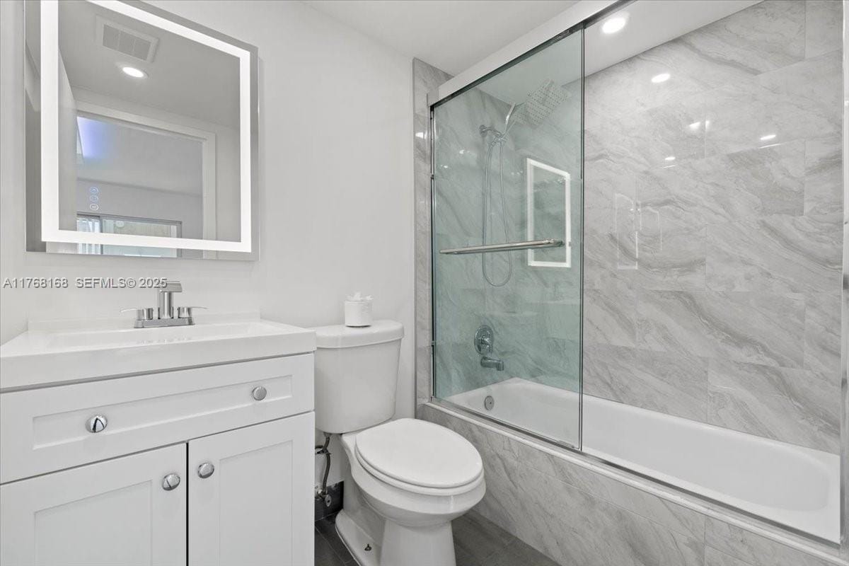 590 Brittany M 590, Delray Beach, FL 33446 photo 13
