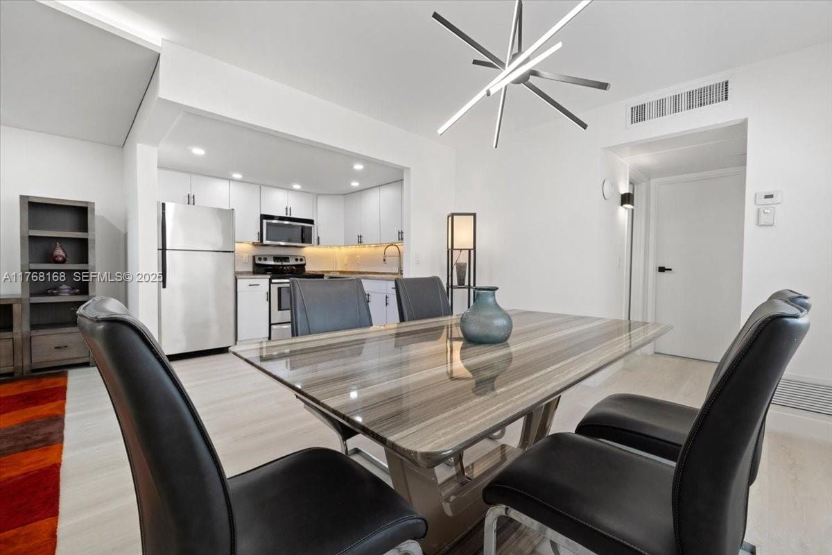 590 Brittany M 590 — photo 4