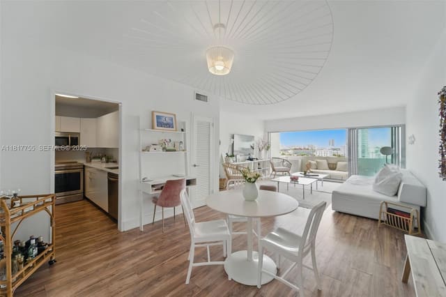 3 Island Avenue 12J, sold in 3 Island Avenue, Miami Beach, FL