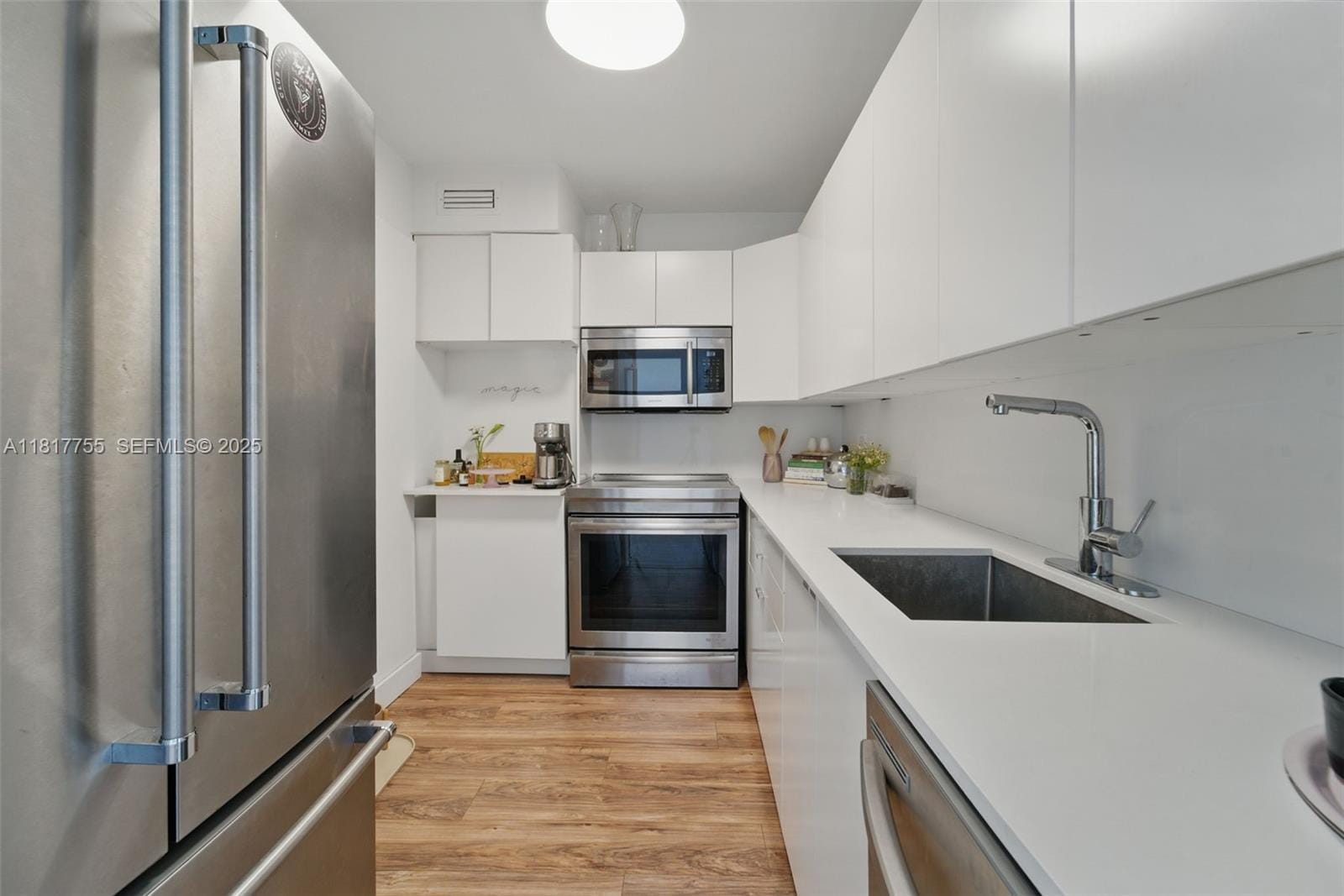 3 Island Avenue 12J, Miami Beach, FL 33139 photo 3