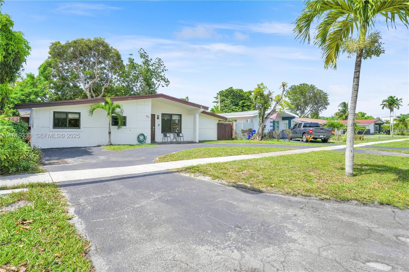521 NE 175th Street, North Miami Beach, FL 33162 photo 3
