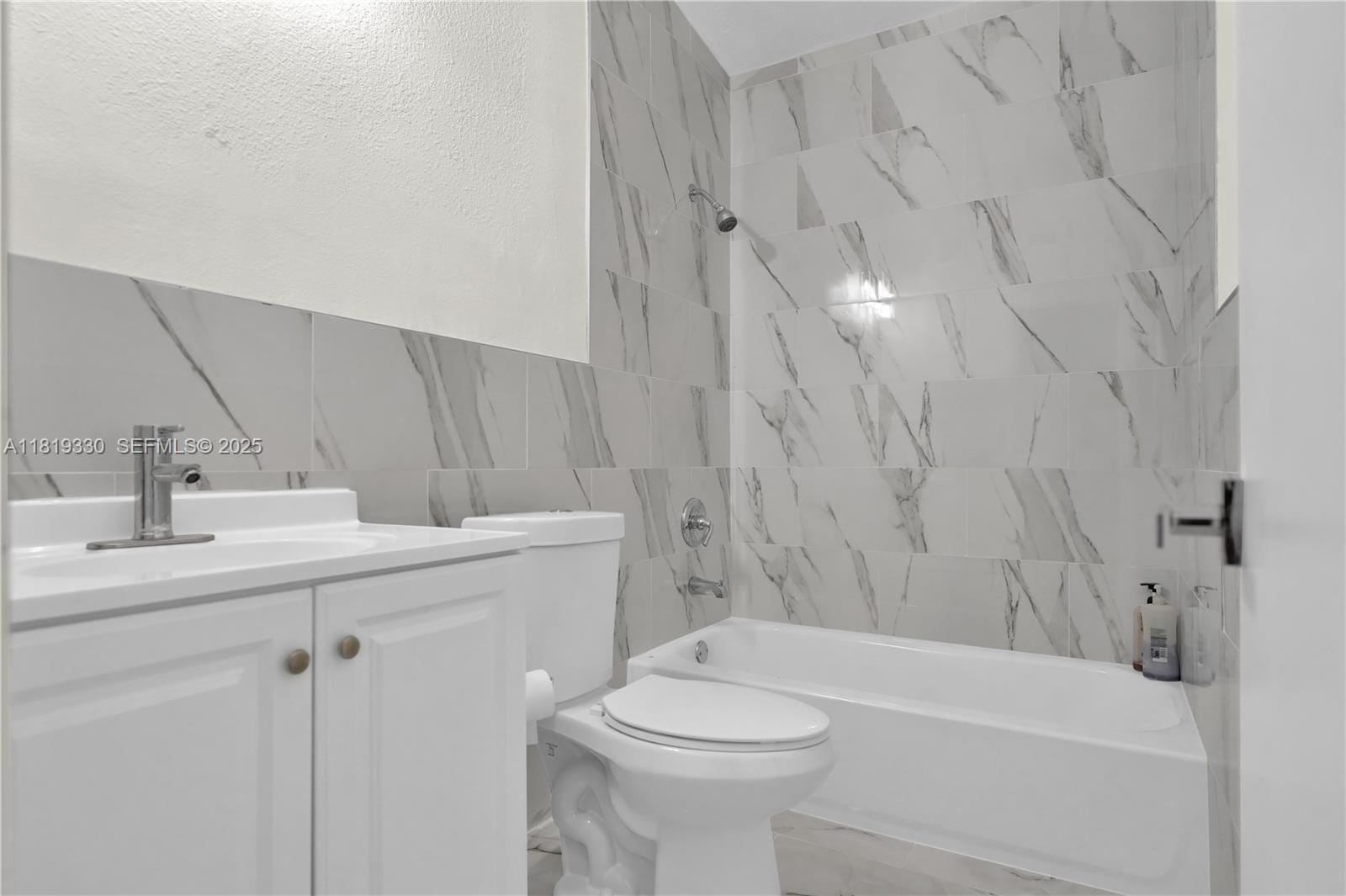 521 NE 175th Street, North Miami Beach, FL 33162 photo 23