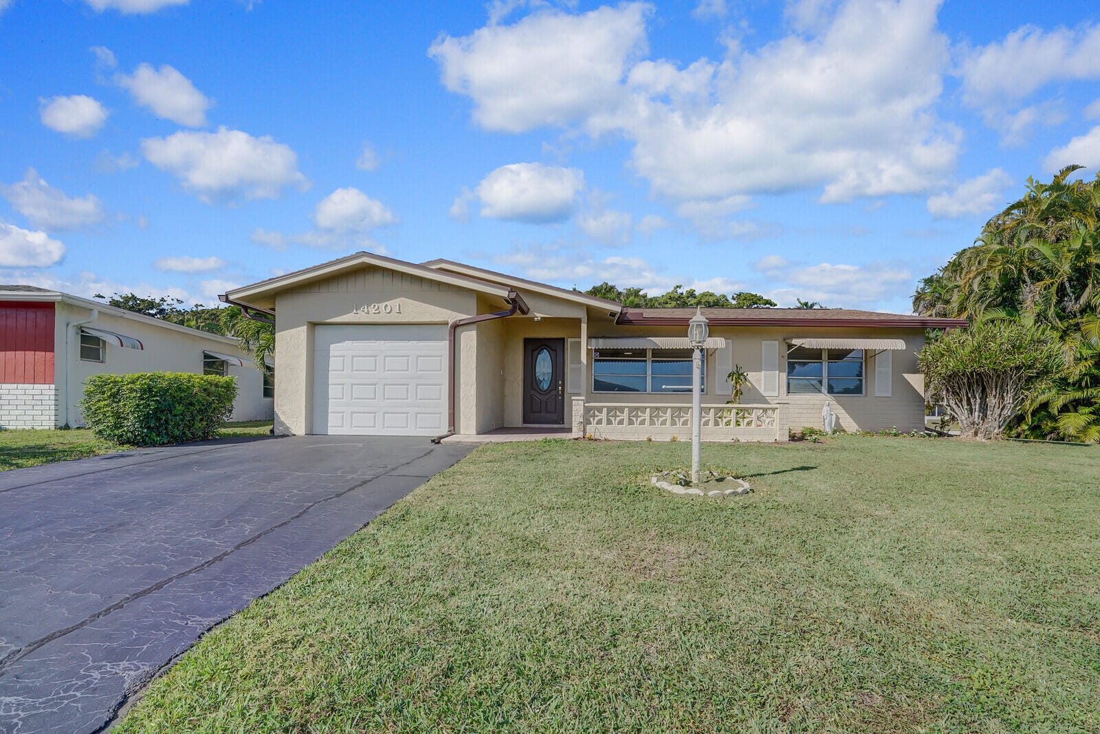 14201 El Clavel Way, Delray Beach, FL 33484