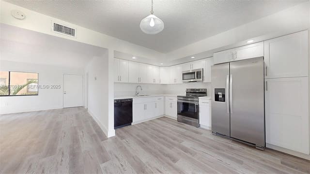 8420 SW 133rd Ave Road 212, Miami, FL 33183