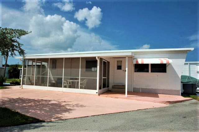 209 Lark Drive L, Briny Breezes, FL 33435