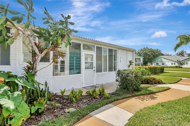 2109 SE Wayne Road 2109, sold in Kingman Acres, Stuart, FL