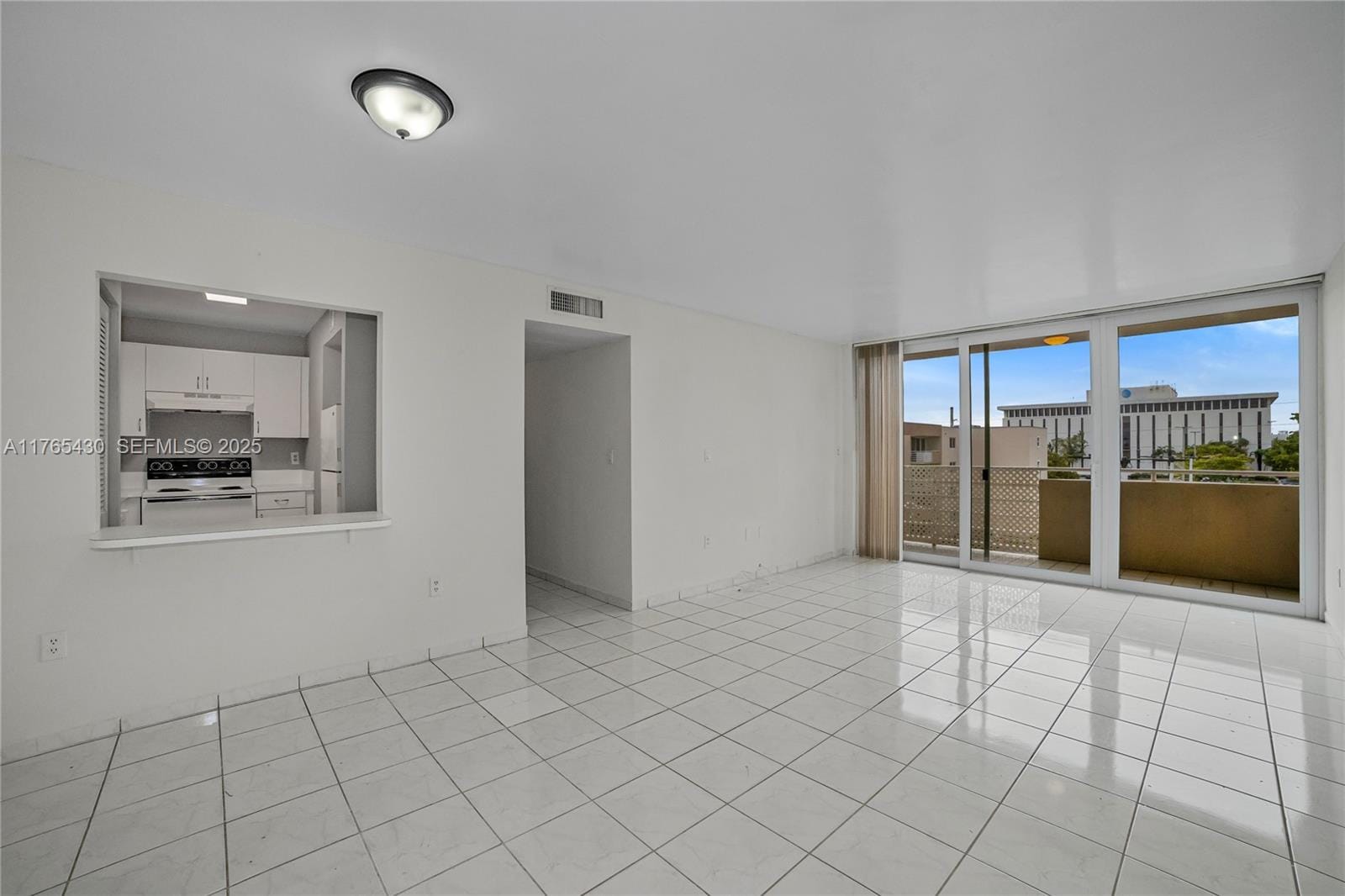 8050 NW 8th Street 1409, Miami, FL 33126 photo 15