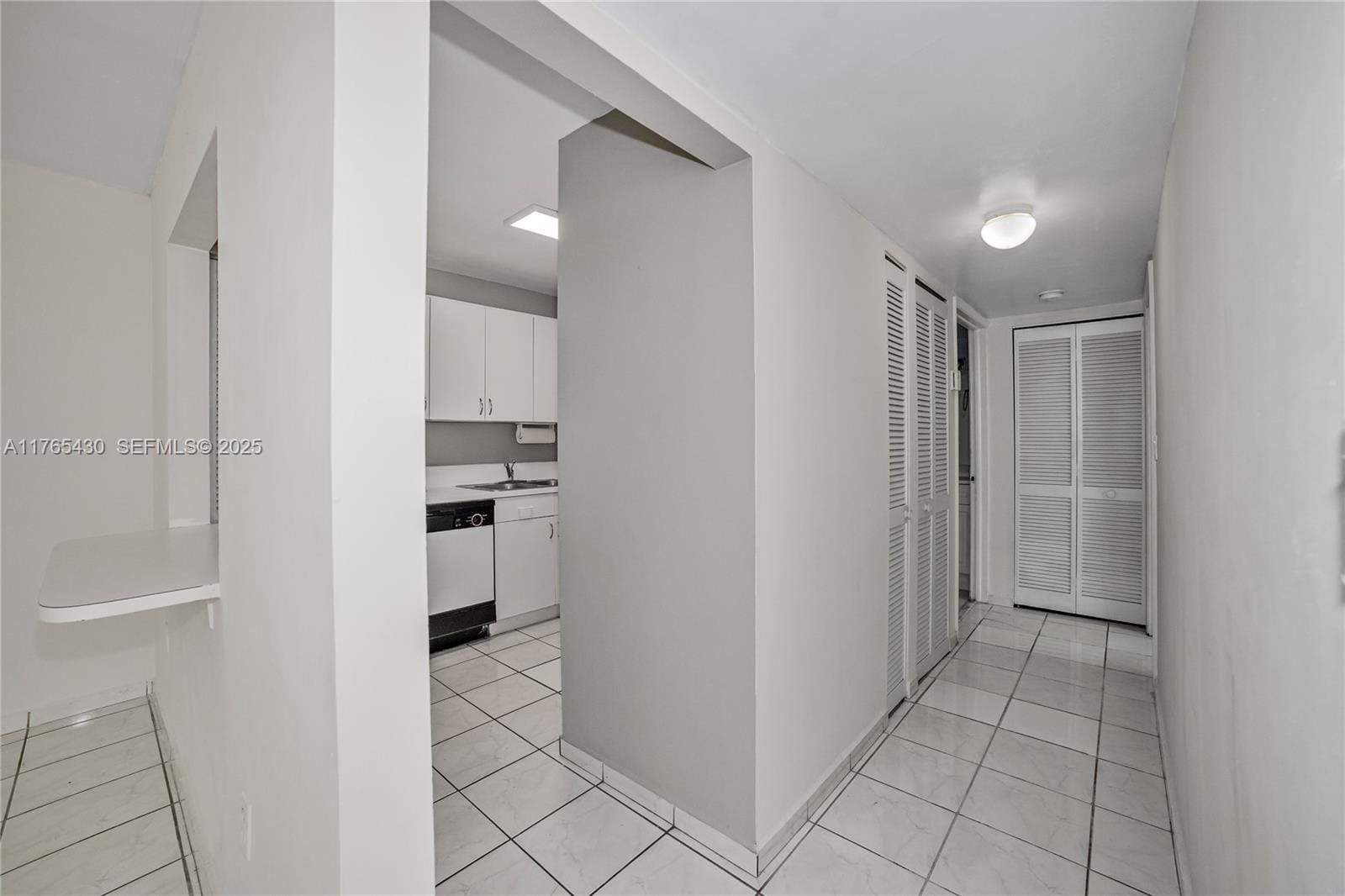 8050 NW 8th Street 1409, Miami, FL 33126 photo 16